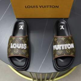 Picture of Louis Vuitton Slippers _SKULVsz38-45hnh0446960